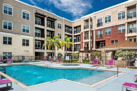 When you rent an apartment in Jacksonville, you can expect to pay as little as 1,030 or as much as 1,834, depending on the location and the size of the apartment. . Apartamentos en renta en tampa